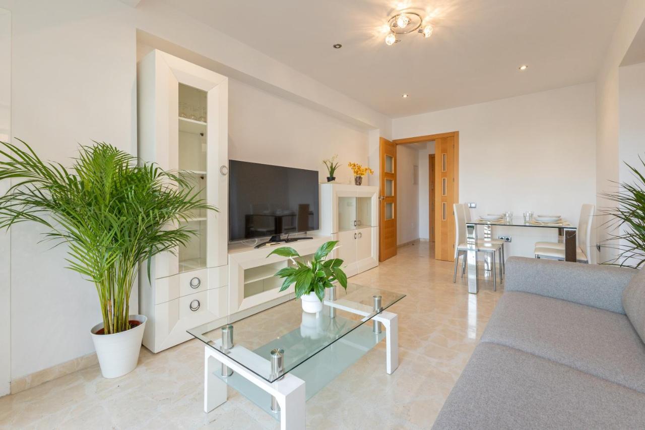Charming 3 Bedroom Apartment At Triana Center By Oui Seville Exterior photo