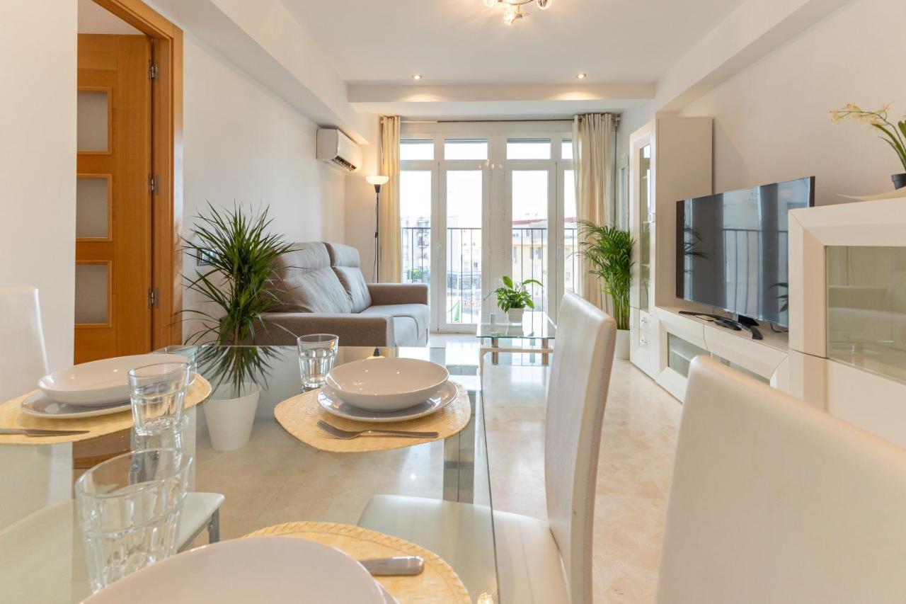 Charming 3 Bedroom Apartment At Triana Center By Oui Seville Exterior photo