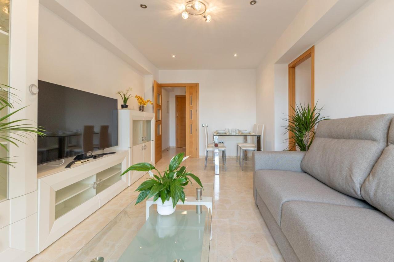 Charming 3 Bedroom Apartment At Triana Center By Oui Seville Exterior photo